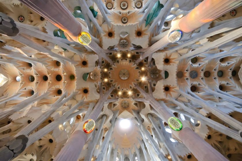 сабор гауди интерьер